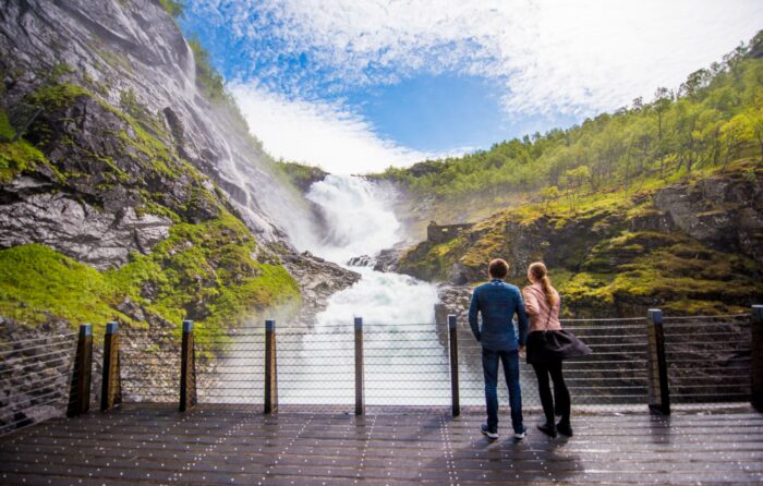 KESK NORRA - fjordid, mäed ja trollid - Image 3